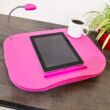 Led lámpás és kéztámaszos rózsaszín laptop és tablet tartó párna