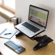 Állítható magasságú laptop tartó beépített hűtőventillátorral íróasztalon