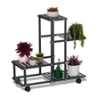 Szorka négy polcos virágtartó állvány görgős lábakkal fekete színben dísznövényekkel