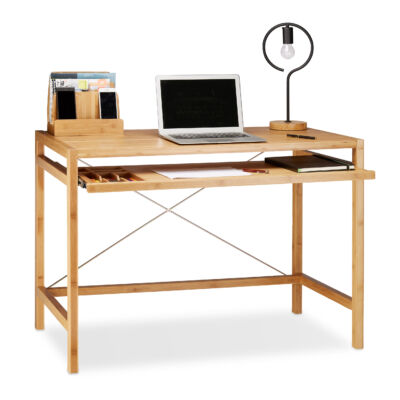 nagyméretű bambusz íróasztal kihúzható klaviatúra tartóval és egy laptoppal