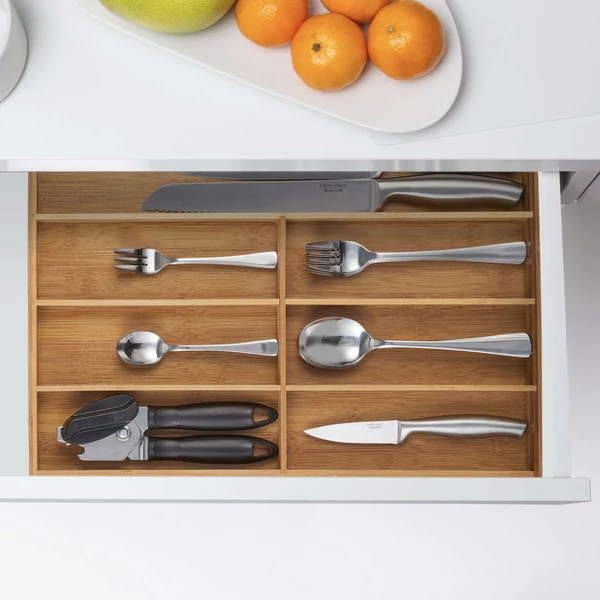 Fatima bambusz 7 fakkos evőeszköztartó fiókban elhelyezve evőeszköztartókkal feltöltve