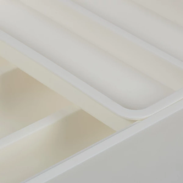 Kendre műanyag konyhszekrény fiókjában elhelyezhető evőeszköztartó középső része 5 különálló rekesszel