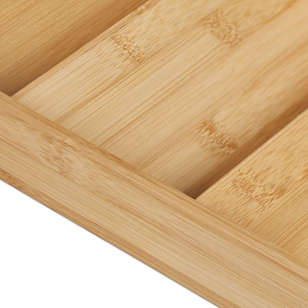 Natúr bambusz fiókrendszerező fűszeres üvegcsékhez közelről