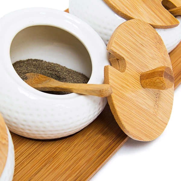 Fehér színű kerámia kisméretű mártogatós és lekvár kínálók bambusz fedelekkel