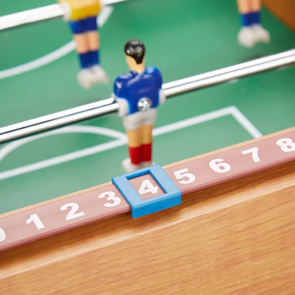 Kompakt méretű asztali futballasztal praktikus kialakítással