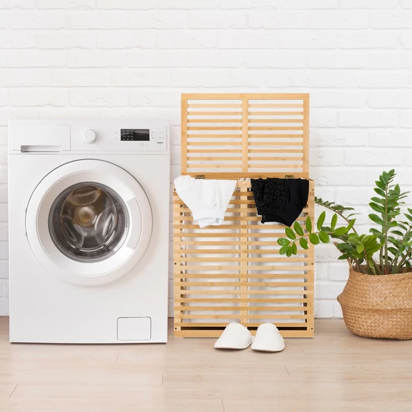 Praktikus szennyestartó fürdőszobába elegáns kivitel