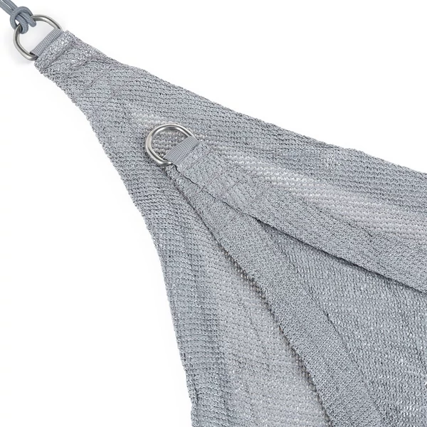 2x3 méteres méretű HDPE napvitorla világosszürke színben rozsdamentes acél kifeszítő gyűrűkkel