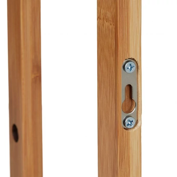 Izon bambusz polc hátuljába integrált fém akasztókonzolok a falra történő felszereléshez