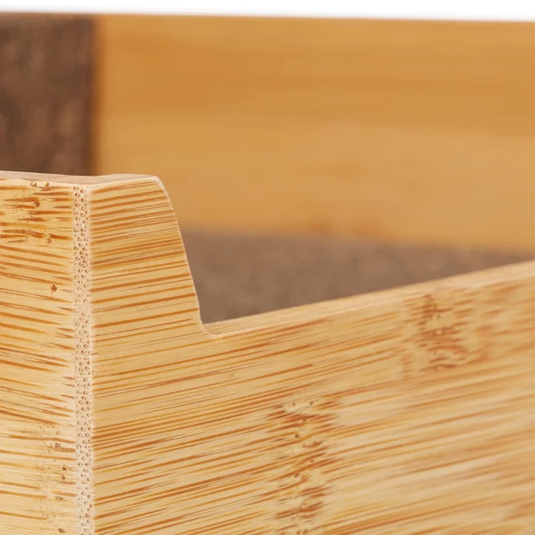 Oknim késtartó blokk XXL méretben egyik külső sarka a bambusz házzal és a kivehető prafa betéttel