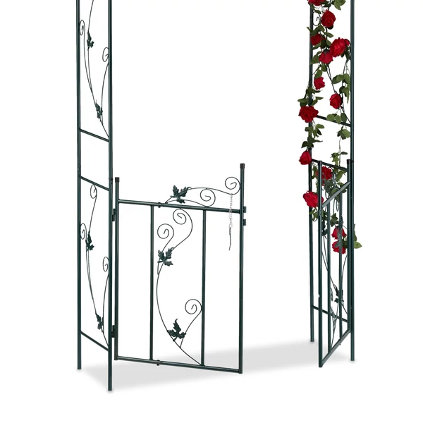 nyithato-kapuval-ellatott-kerti-lugas