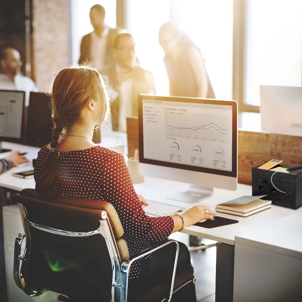 AKUN Bambusz Kábelrendező Doboz