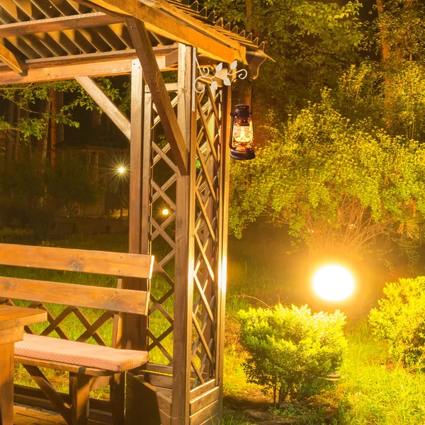 LEVÉL MINTÁS Fém Fali Virágtartó