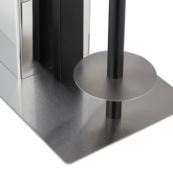 Rozsdamentes acél talprész egy okona wc papír tartó állvány alsó részén